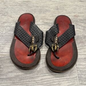 RARE Valentino Garavani elephant thong sandals